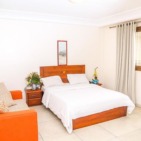 Manhantan Living Bonaberi ภายนอก รูปภาพ